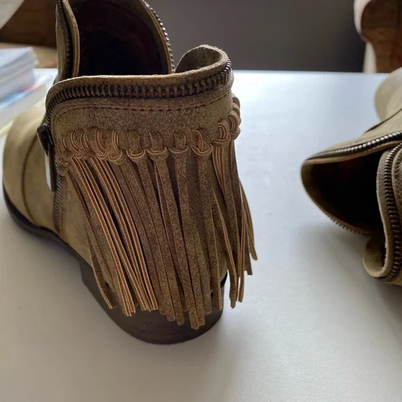 JC Girl's Fringe Ankle Boots - Picture 8 of 14